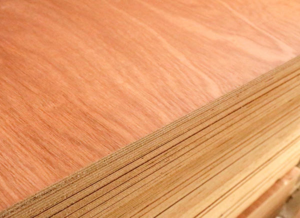 Okoume-plywood